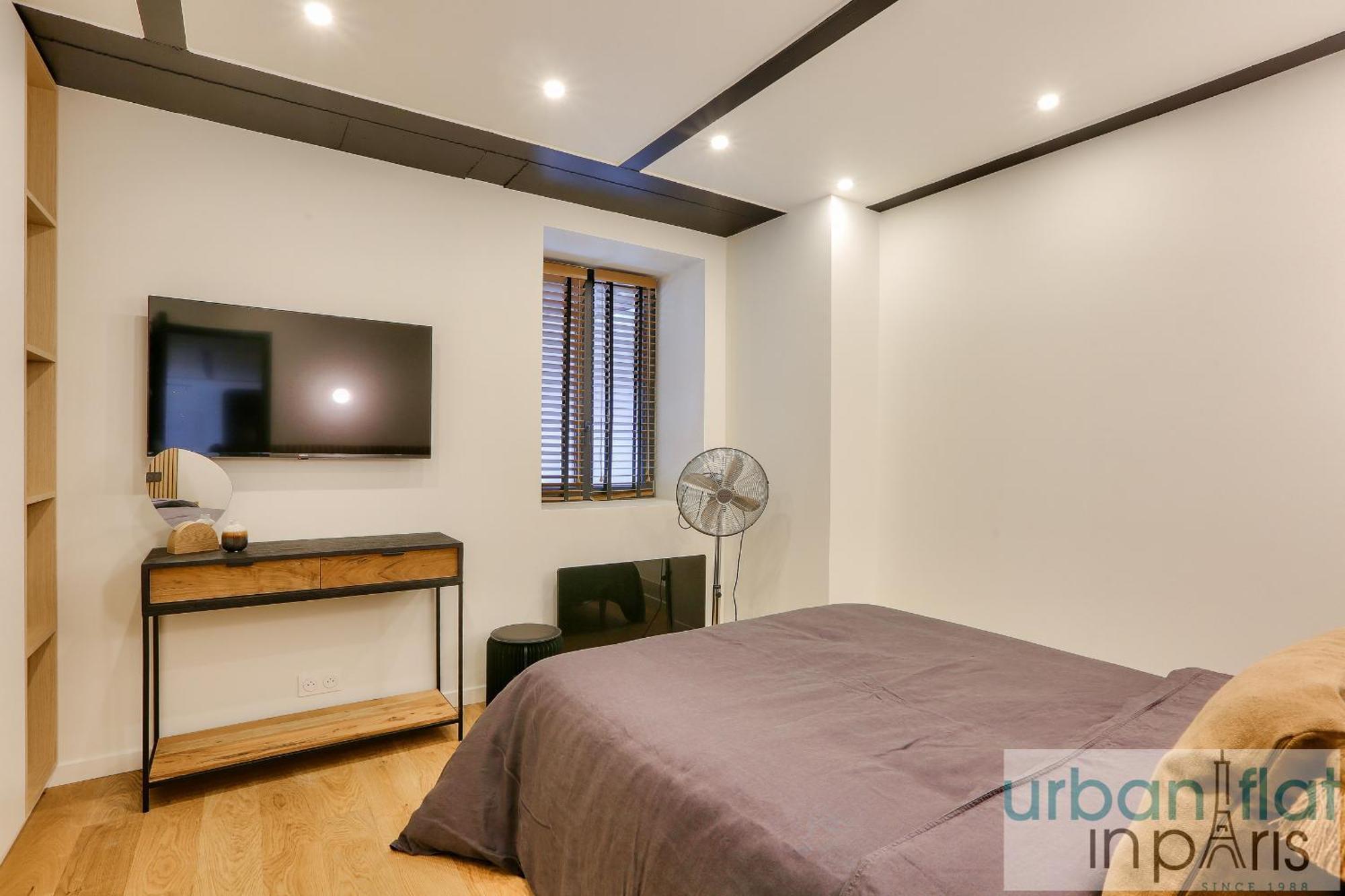 Urban Flat 170 - Amelot In Center Of Apartment